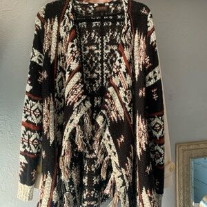 SHYANNE CARDIGAN SIZE MEDIUM